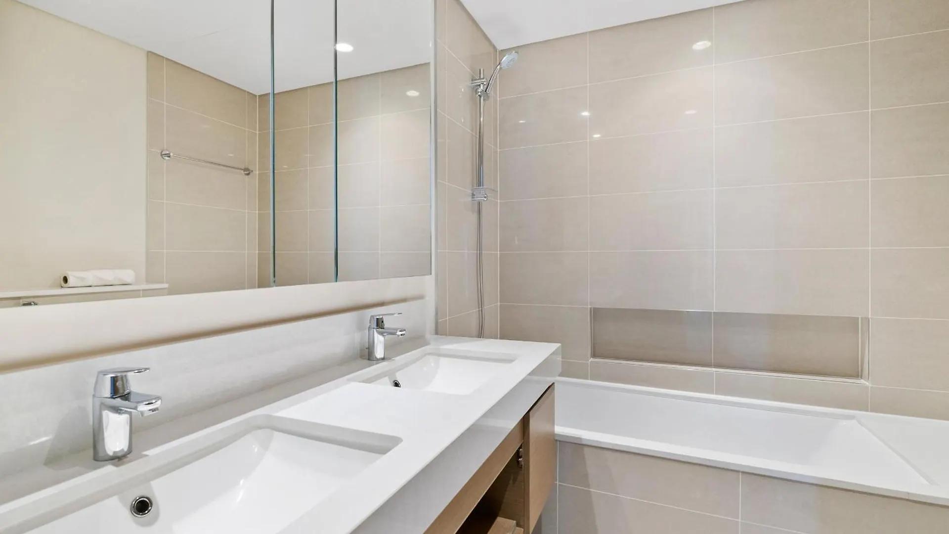 Apartment Enchanting 2Bdr In Creek Harbour-19 Dubai
